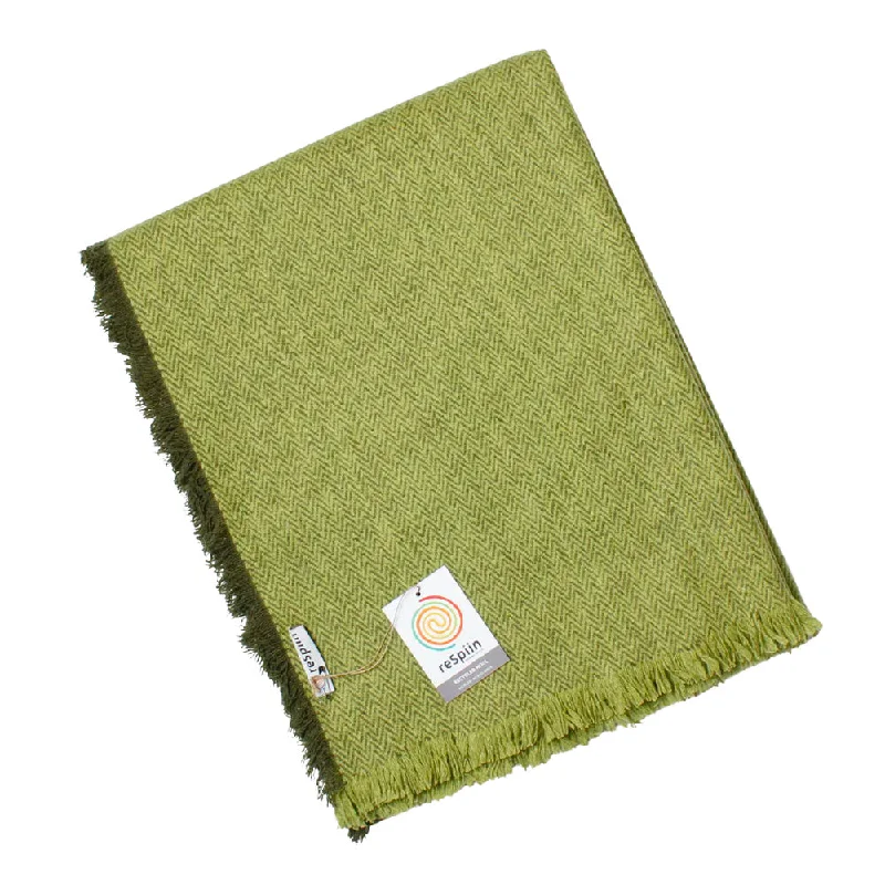  -Anti-scratch sofa protective coverReSpiin Recycled Wool Throw - Fern Green