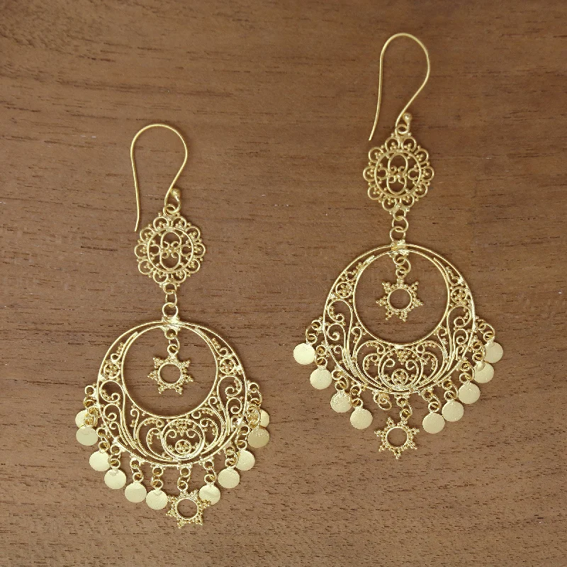 - Postoperative pet anti-licking Elizabethan collarDaylight Queen Gold Plated Sterling Silver Chandelier Earrings