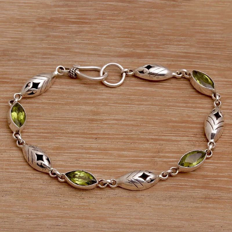 - Degradable pet feces bagOpulent Nature Balinese Peridot and Sterling Silver Link Bracelet